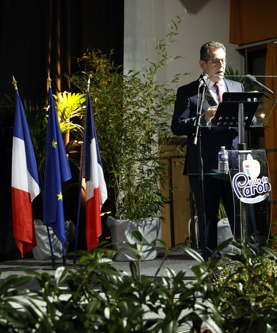 Salle comble ce vendredi 26 janvier pour la cérémonie des vœux à la population du maire de Paron Jean-Luc Givord