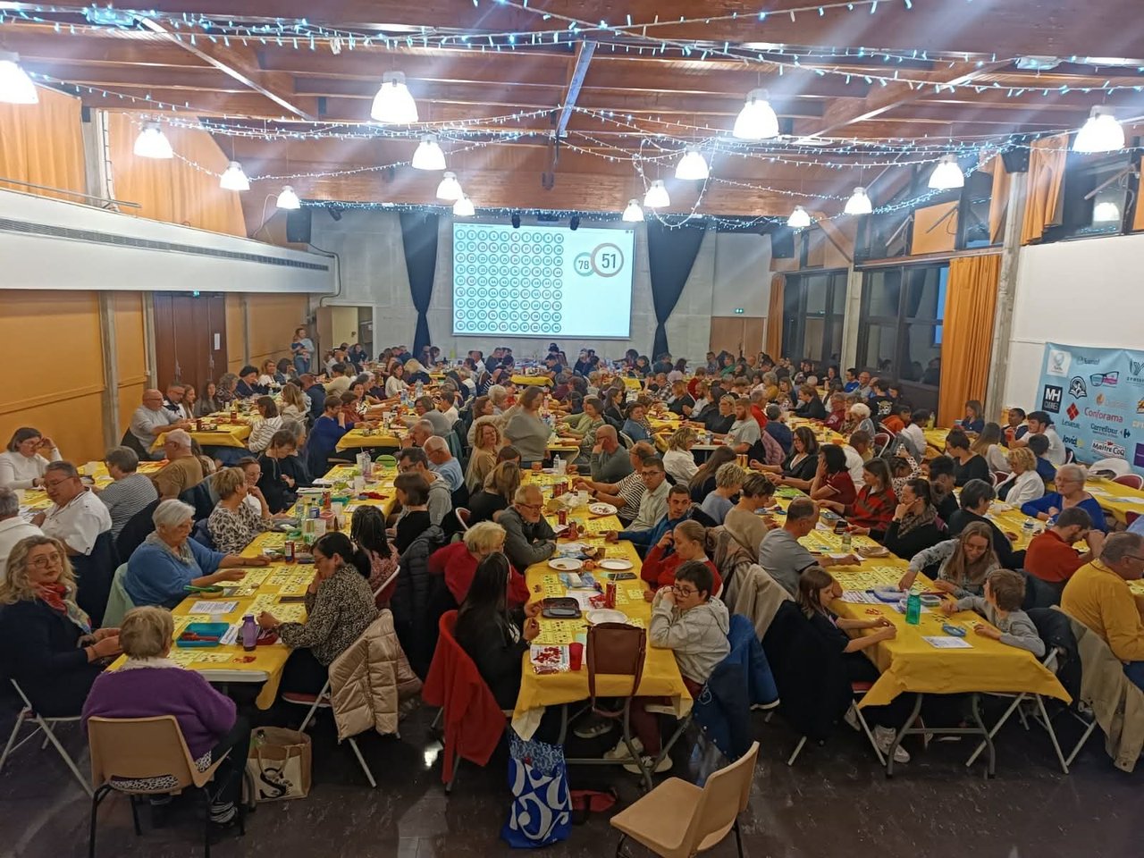 TRÈS BEAU SUCCÈS POUR LE LOTO SOLIDAIRE DE L’ASSOCIATION SOURIRES D’ENFANTS